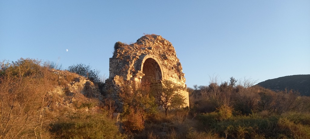 Efes Tarihi Kemer